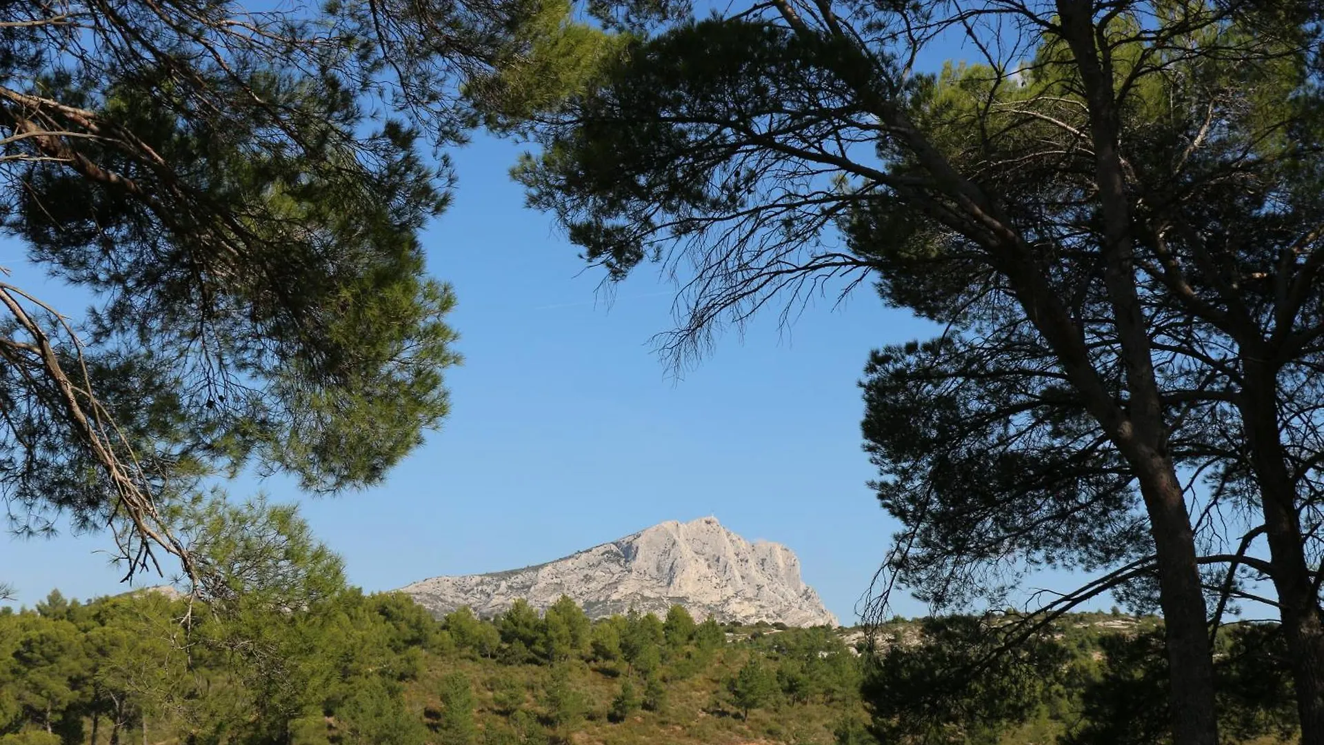 Superbe Villa Avec Piscine, Jardin Et Terrasse Aux Portes D'Aix En Provence Aix-en-Provence 0*,  Frankrike